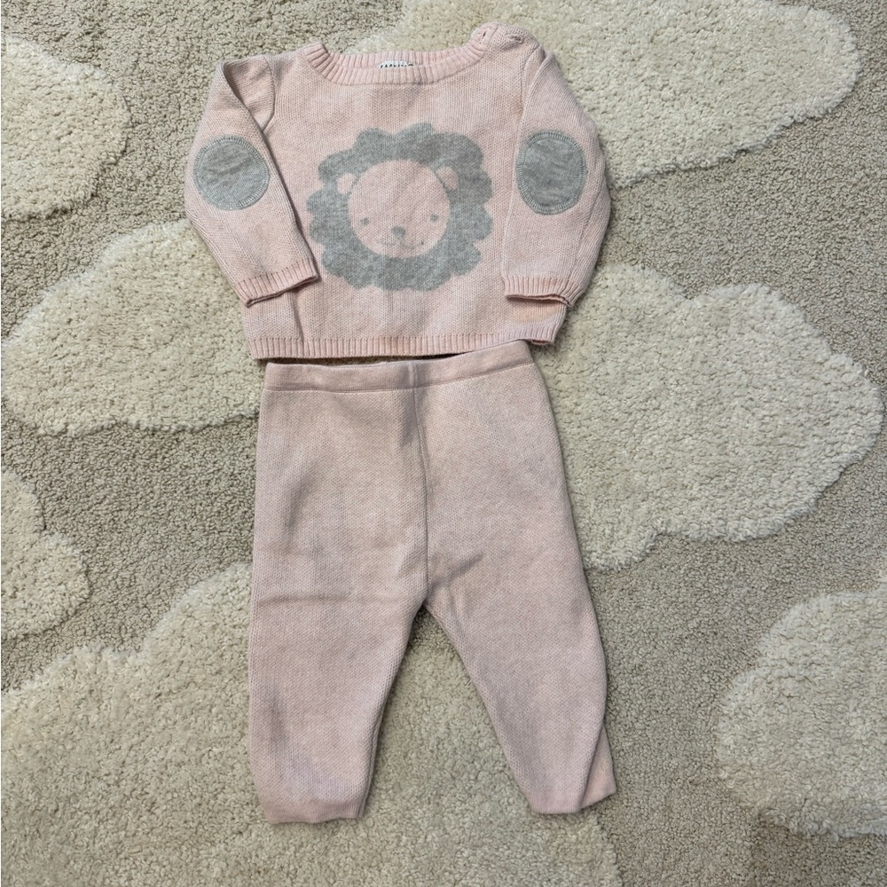 Never worn - Barneys New York Lion Sweater Set - Size 3-6M